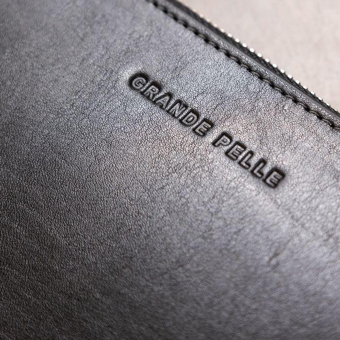 Кожаный женский кошелек на молнии GRANDE PELLE 11562 Черный
