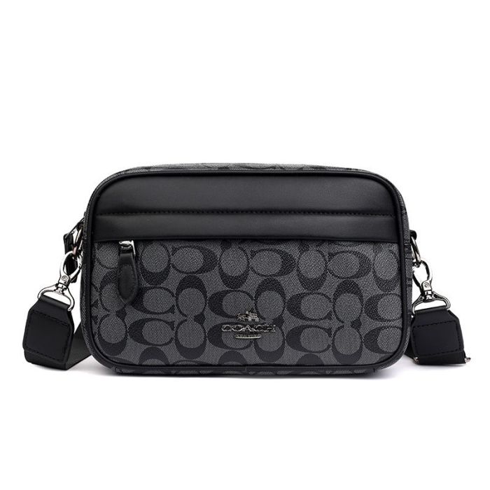 Сумка Coach Charter Crossbody через плече