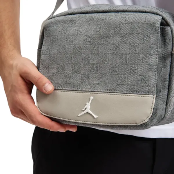 Месенджер Jordan Monogram сумка через плече
