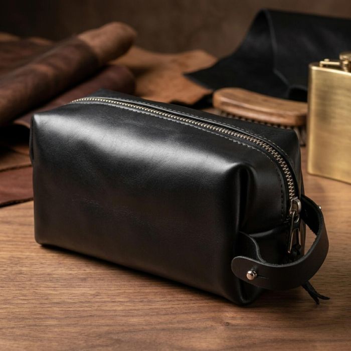 Кожаная мужская косметичка GRANDE PELLE 11415 Черный