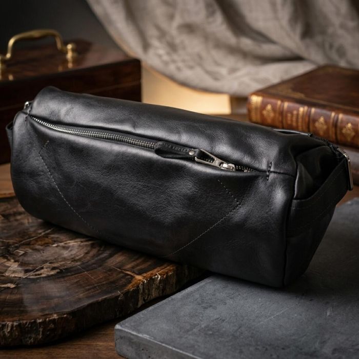 Оригинальная сумка через плече из натуральной кожи GRANDE PELLE 11649 Черная