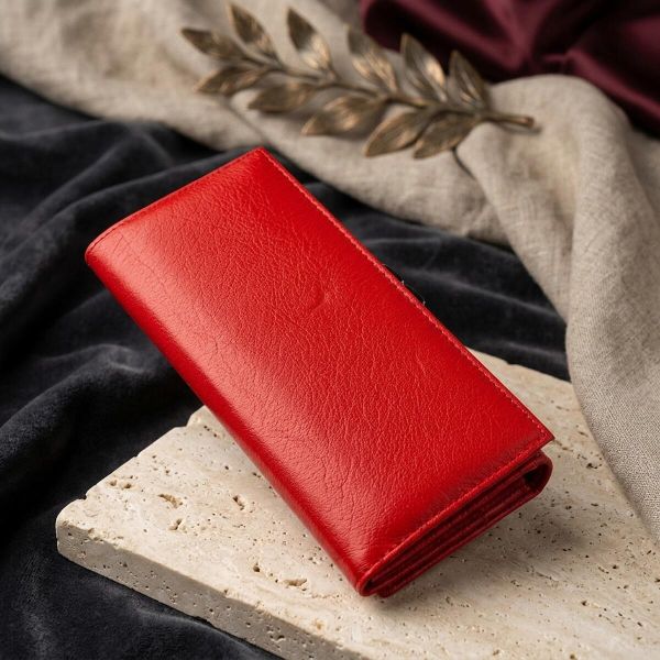 Жіночий гаманець з монетницьою на клямці ST Leather 18957 Червоний