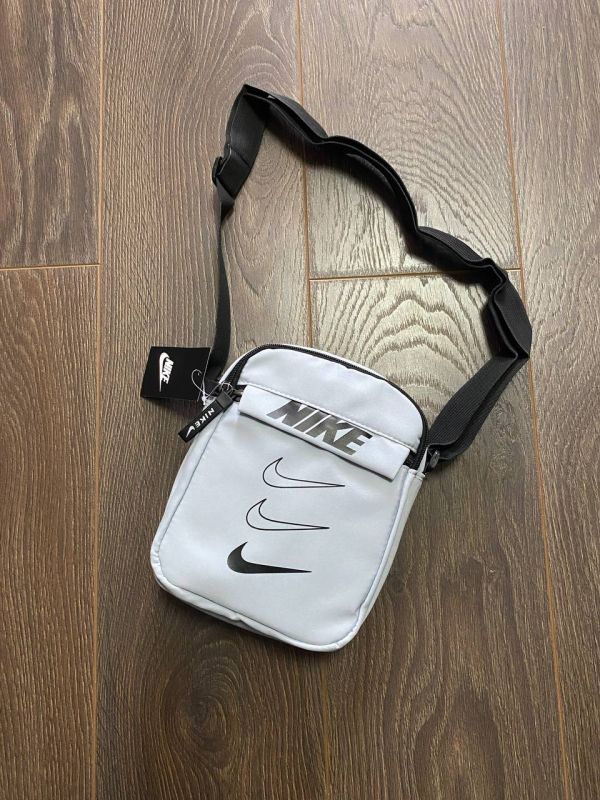 Сумка Nike Big Swoosh месенджер