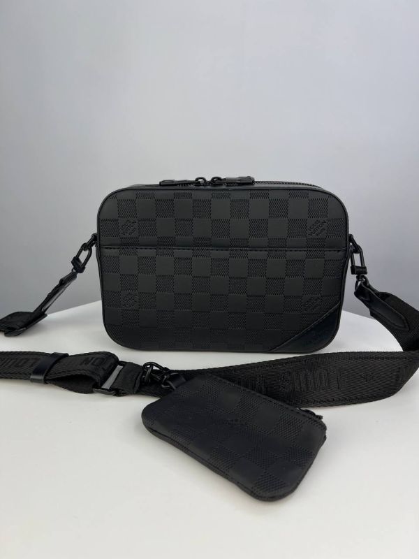 Сумка Louis Vuitton месенджер