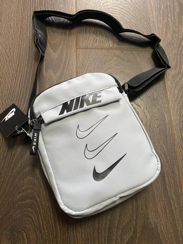 Сумка Nike Big Swoosh месенджер
