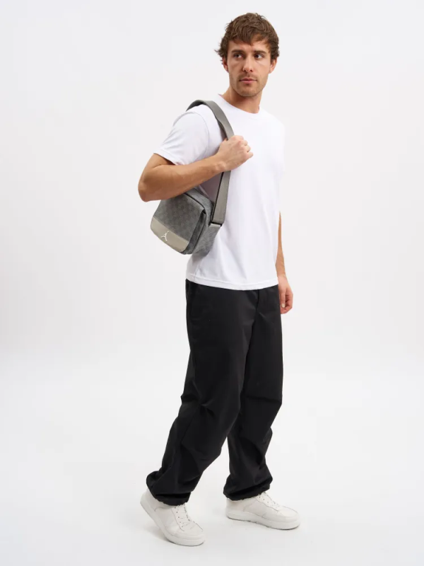 Месенджер Jordan Monogram сумка через плече