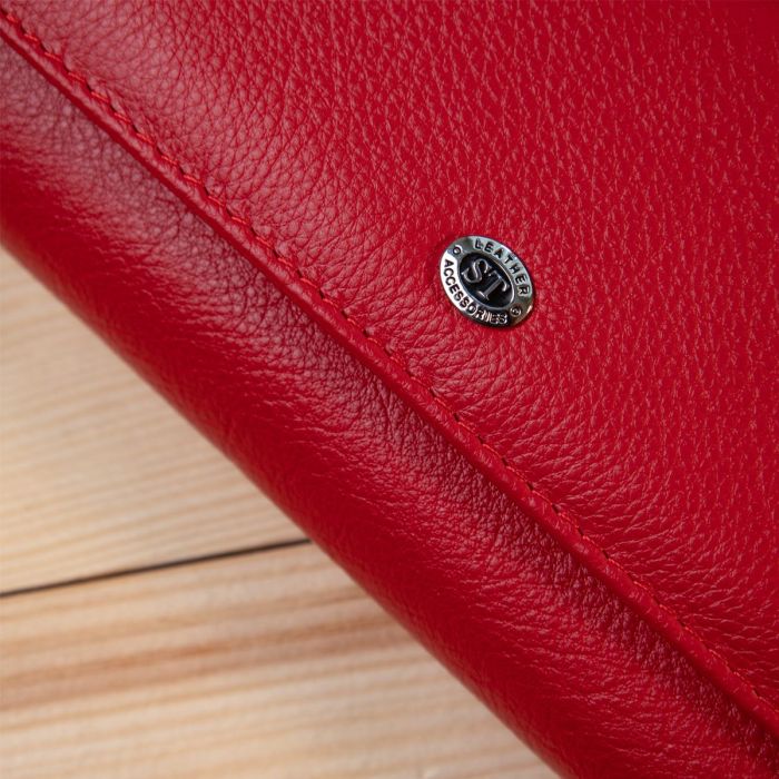 Вместительный кошелек для женщин ST Leather 19391 Красный