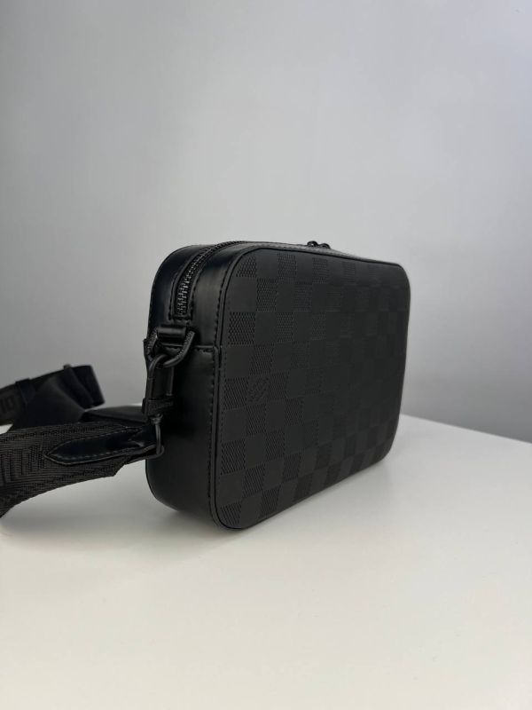 Сумка Louis Vuitton месенджер