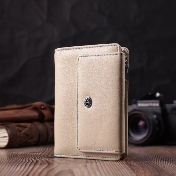 Вместительный кошелек для женщин из натуральной кожи ST Leather 22500 Белый