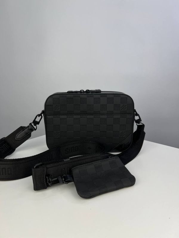 Сумка Louis Vuitton месенджер