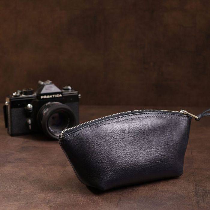 Кожаная женская косметичка GRANDE PELLE 11570 Черный