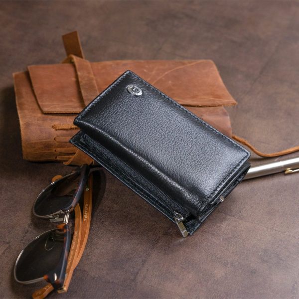 Горизонтальное портмоне из кожи унисекс на магните ST Leather 19331 Черное