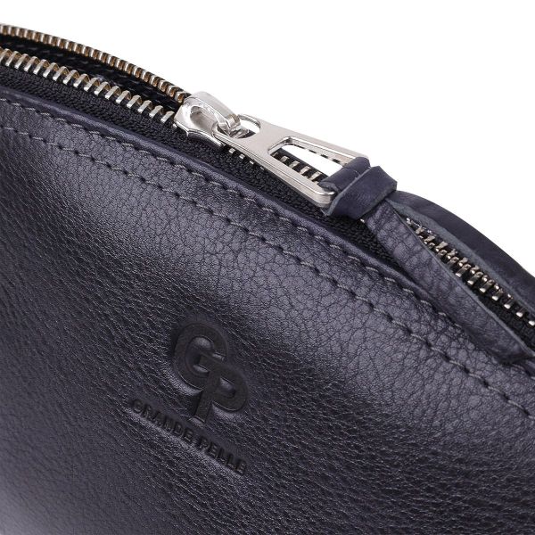 Кожаная женская косметичка GRANDE PELLE 11570 Черный