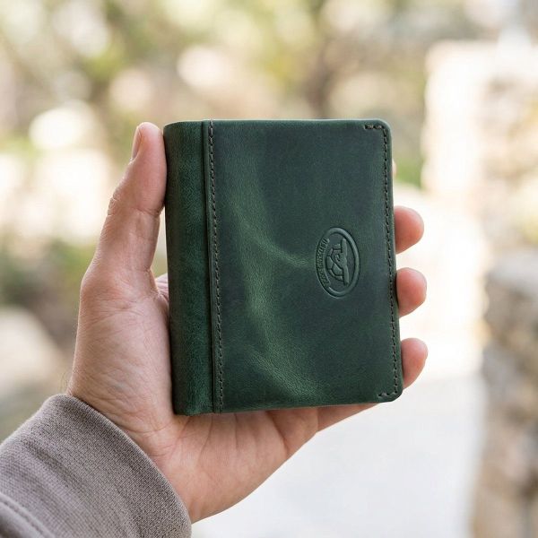 Компактна кредитниця з гладкої натуральної шкіри Tony Perotti 20908_1 (1034n deep green) Зелений