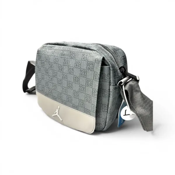 Месенджер Jordan Monogram сумка через плече