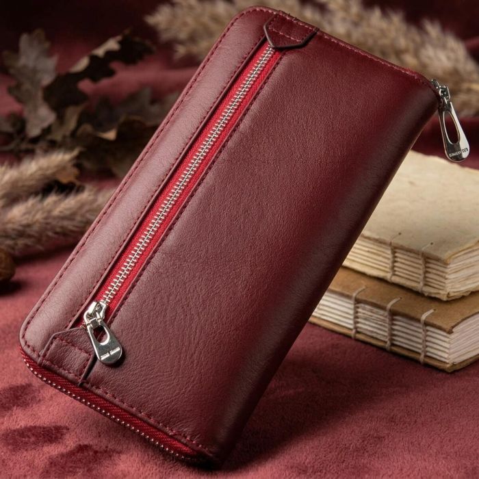 Универсальный женский клатч на молнии ST Leather 18865 Красный