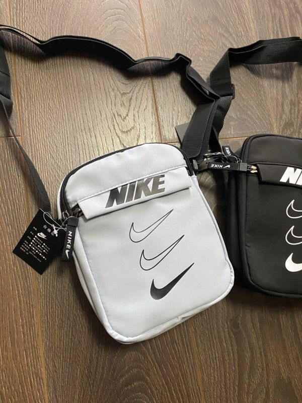 Сумка Nike Big Swoosh месенджер