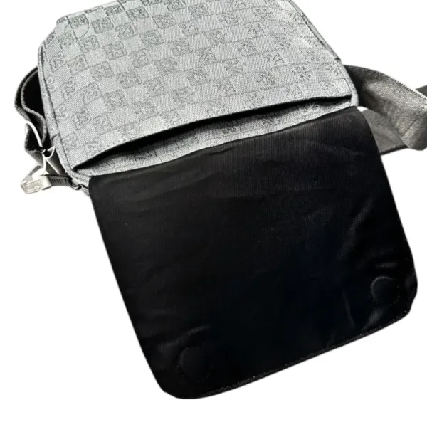 Месенджер Jordan Monogram сумка через плече