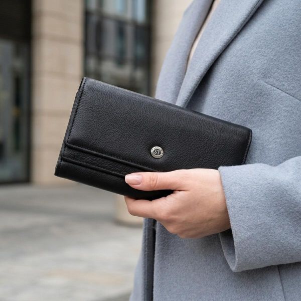 Жіночий шкіряний гаманець для карток купюр та монет ST Leather 22696 Чорний