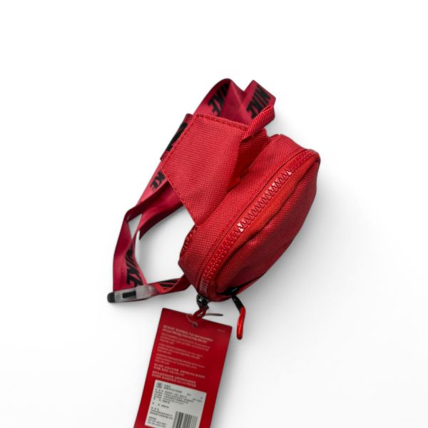 Месенджер Nike Swoosh сумка через плече