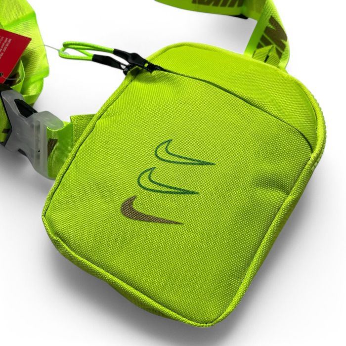 Месенджер Nike Swoosh сумка через плече