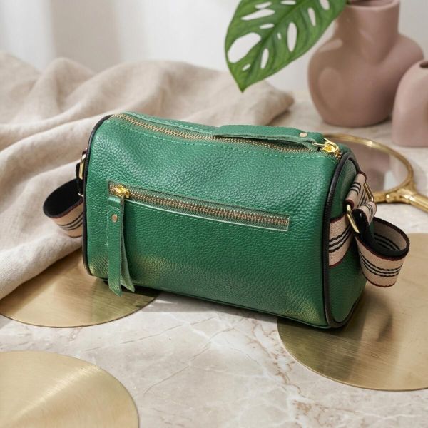 Женская сумка с оригинальным украшением из натуральной кожи Vintage 22261 Зеленая